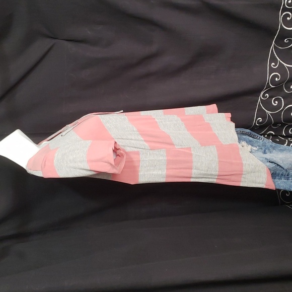 Rue 21. Women's Pink and Gray Striped Lace-Up T-Shirt. Size M GUC - Picture 3 of 9